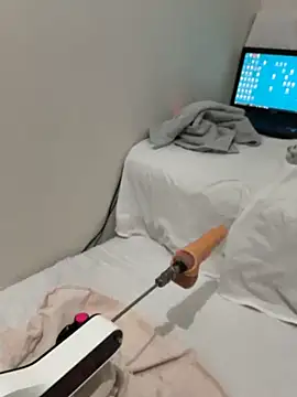 Ozge-SluttyScream69 online show from 30, 6, 2026