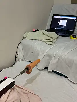 Ozge-SluttyScream69 online show from 8, 4, 2026