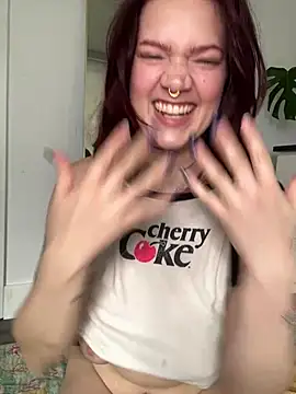 Snapshot of zarialove chatting on 4, 3, 2026 zarialove online show from 4, 3, 2026