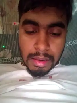 Snapshot of Rohit4500 chatting on 20, 12, 2025 Rohit4500 online show from 20, 12, 2025