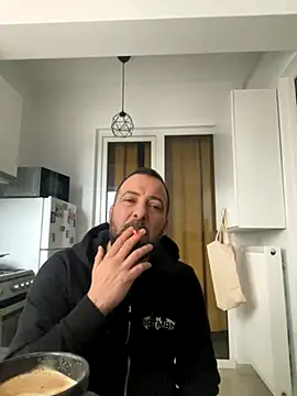 Snapshot of DavidMaros chatting on 14, 10, 2025 DavidMaros online show from 14, 10, 2025