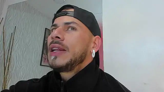 Snapshot of dylan_jacobx chatting on 12, 6, 2026 dylan jacobx online show from 12, 6, 2026