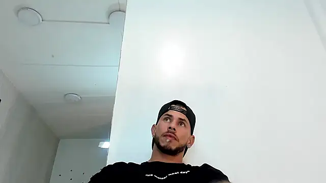 Snapshot of dylan_jacobx chatting on 12, 5, 2026 dylan jacobx online show from 12, 5, 2026