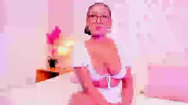 Emmadancer online show from 4, 11, 2025