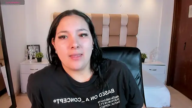 sofiacaramel online show from 18, 12, 2025