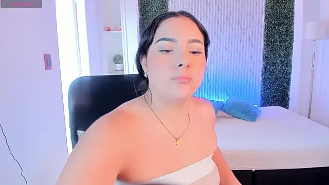 sofiacaramel online show from 5, 11, 2025