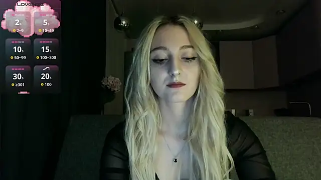 white liillyy online show from 15, 9, 2025