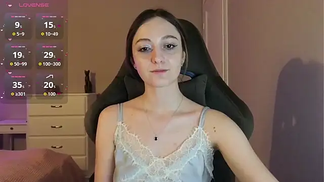 white liillyy online show from 14, 6, 2026