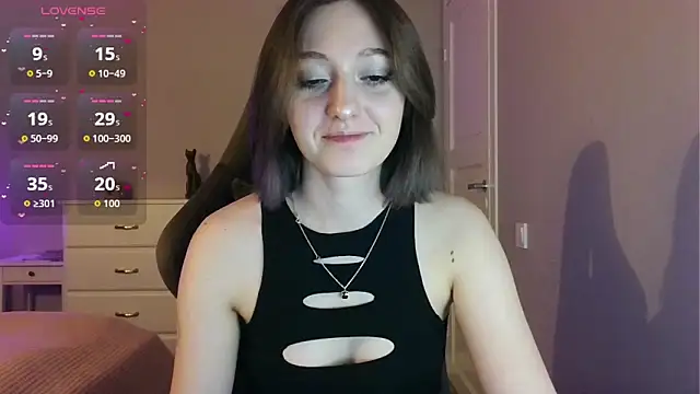 white liillyy online show from 13, 5, 2026