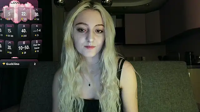 white liillyy online show from 18, 10, 2025