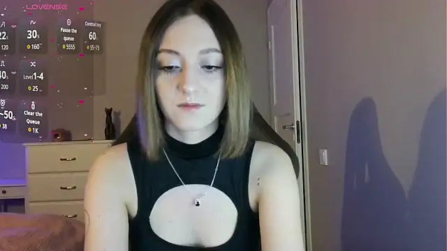 white liillyy online show from 19, 6, 2026