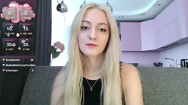 white liillyy online show from 22, 9, 2025