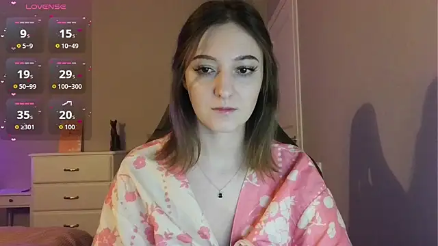 white liillyy online show from 22, 4, 2026