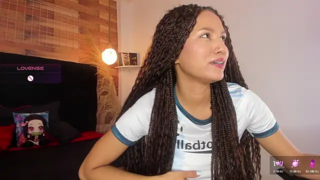 Snapshot of Emily_brown04 chatting on 13, 10, 2025 Emily brown04 online show from 13, 10, 2025