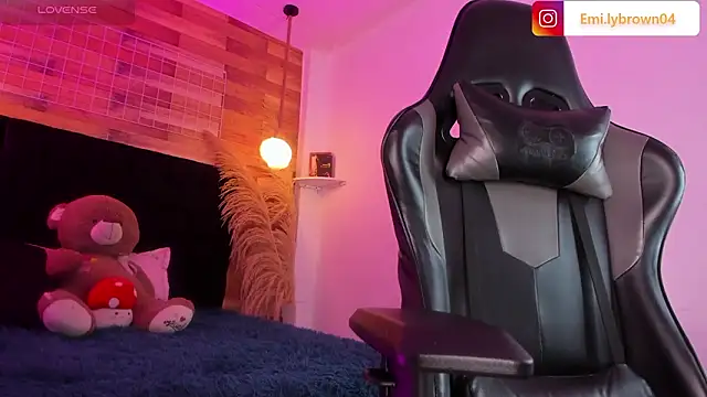 Emily brown04 online show from 9, 2, 2026