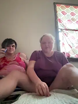 Snapshot of KadiSparkle chatting on 25, 4, 2026 KadiSparkle online show from 25, 4, 2026