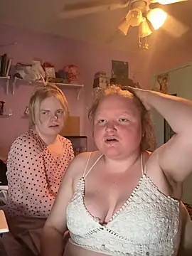 Snapshot of KadiSparkle chatting on 25, 3, 2026 KadiSparkle online show from 25, 3, 2026