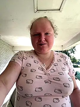 Snapshot of KadiSparkle chatting on 26, 9, 2025 KadiSparkle online show from 26, 9, 2025