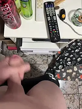 Arturito9769 online show from 13, 4, 2026