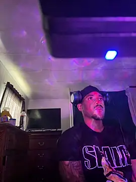 tyrek5051 online show from 19, 10, 2025