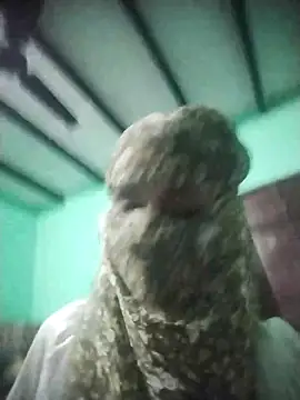 Snapshot of Sexey-Puja chatting on 19, 10, 2025 Sexey-Puja online show from 19, 10, 2025