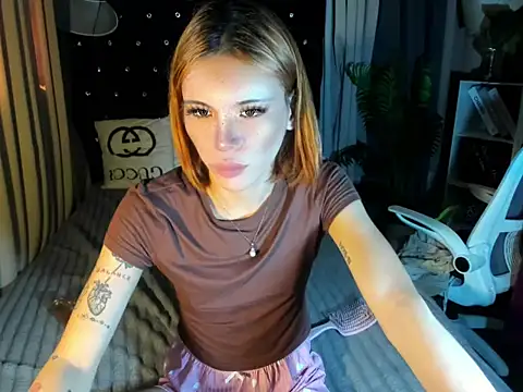 samantha fox8 online show from 29, 11, 2025