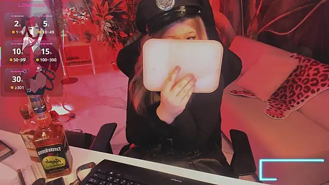 LilithNelson online show from 18, 11, 2025