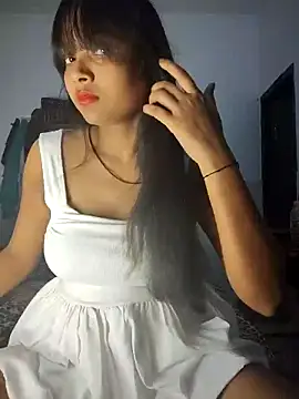 RAYI Queen 2 online show from 20, 9, 2025