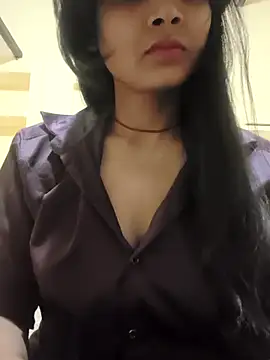 RAYI Queen 2 online show from 10, 11, 2025