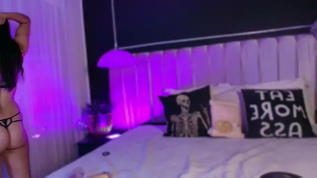 Snapshot of Dannyaa_ chatting on 22, 9, 2025 Dannyaa online show from 22, 9, 2025