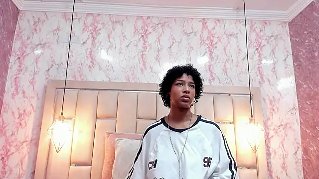 Snapshot of WILD_FIREE_ chatting on 6, 11, 2025 WILD FIREE online show from 6, 11, 2025