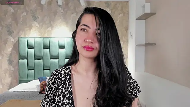 Saya Amaretto1 online show from 13, 11, 2025