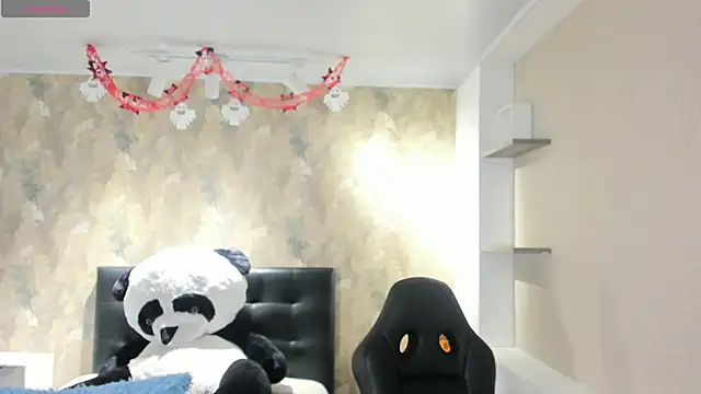 Saya Amaretto1 online show from 16, 10, 2025