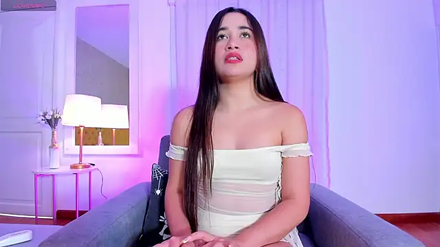 AuroraMiiller online show from 8, 11, 2025