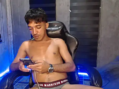 RowyCam online show from 21, 12, 2025