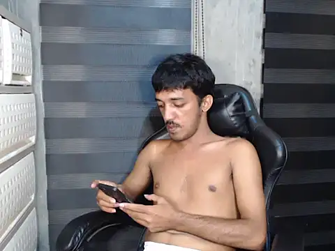 RowyCam online show from 5, 11, 2025