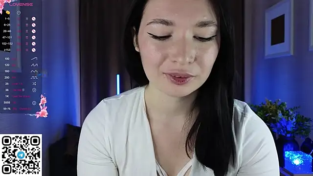 cute club online show from 17, 9, 2025