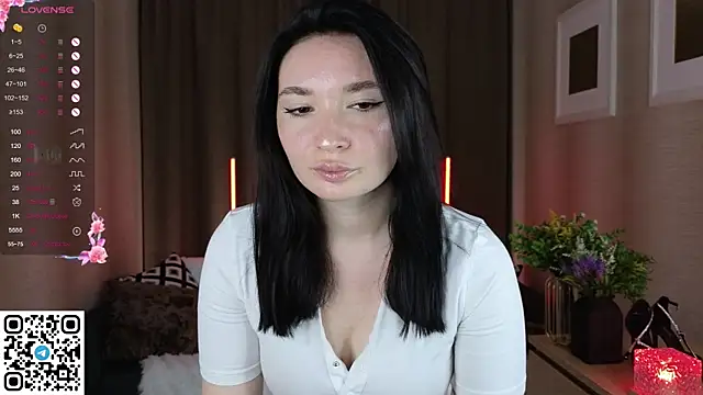 cute club online show from 16, 9, 2025