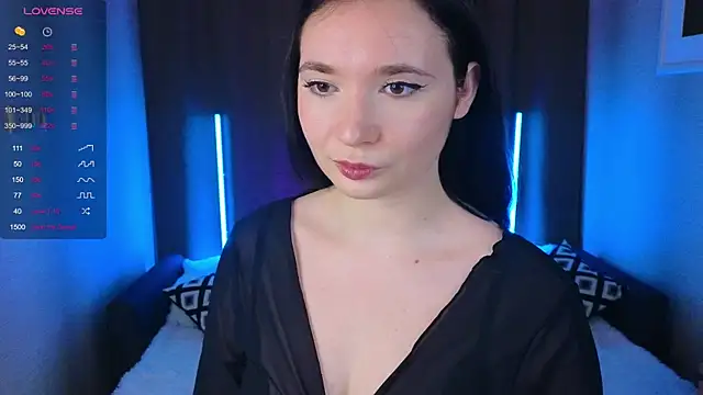 cute club online show from 29, 11, 2025