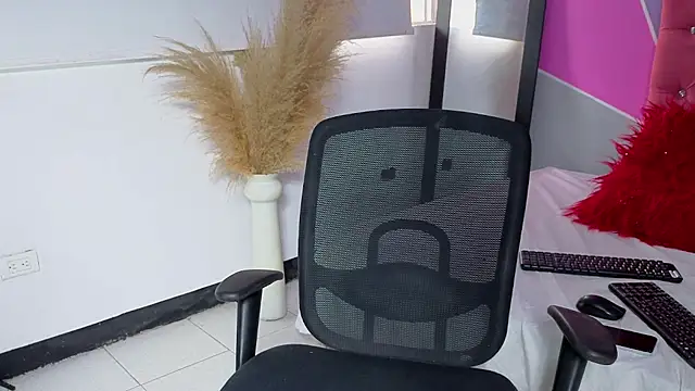 invincible200 online show from 24, 9, 2025