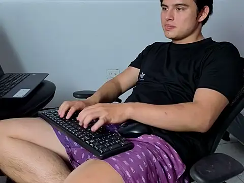 invincible200 online show from 19, 10, 2025