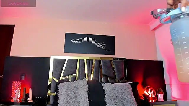 Snapshot of ScarletTorres chatting on 5, 10, 2025 ScarletTorres online show from 5, 10, 2025