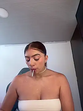 Melissa coll online show from 20, 4, 2026