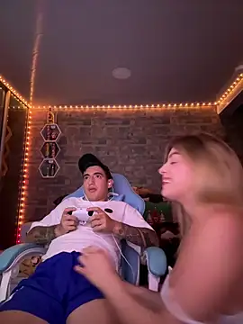 Melissa coll online show from 18, 11, 2025