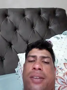 paulinhogostosinho online show from 4, 11, 2025