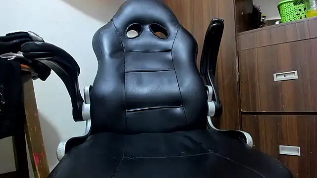 miss bigcockts online show from 12, 3, 2026