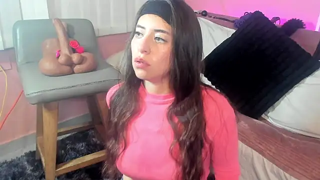 Keyla ruiz  online show from 4, 6, 2026