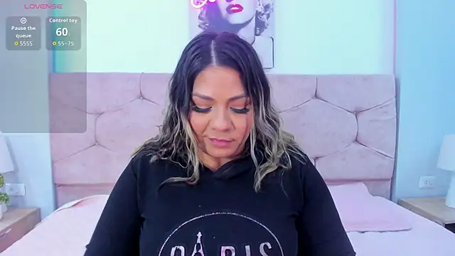 isabella horney  online show from 22, 9, 2025