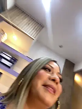 isabella horney  online show from 23, 3, 2026