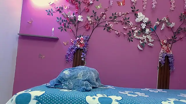 skinnybarbie022 online show from 22, 9, 2025